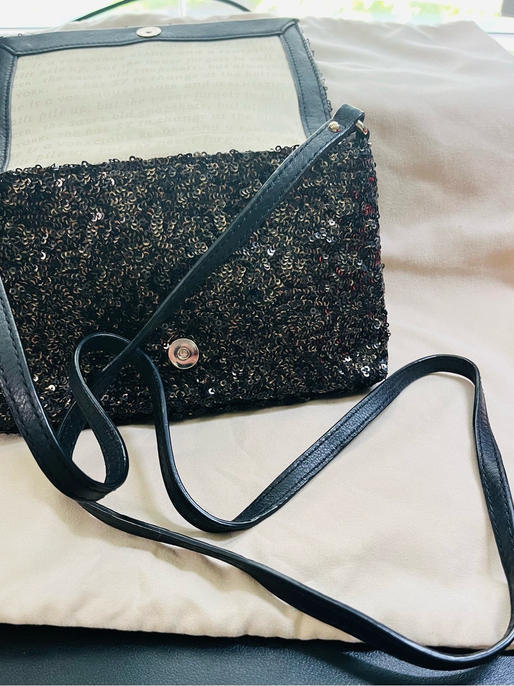 kate spade Black Sequin Clutch/crossbody with Gold Logo Plate - Storybook Lining - Picture 7 of 8